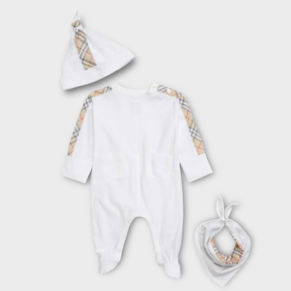 Burberry white baby